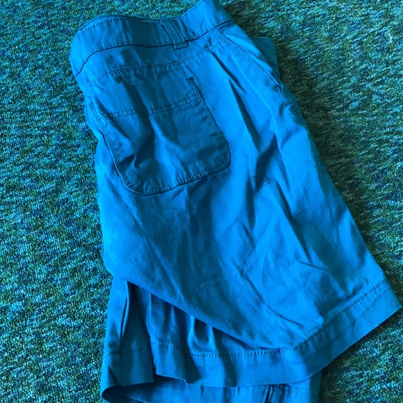 Blue shorts - Picture 2 of 3